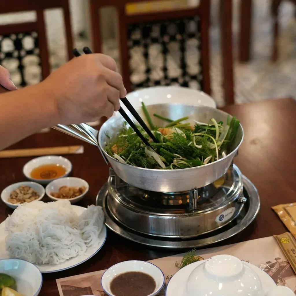 Interactive Hotpot Dining